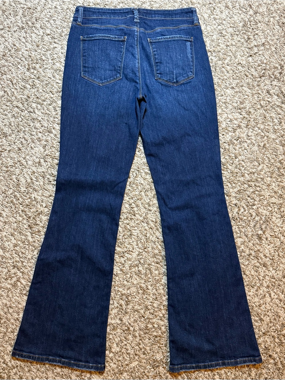 KUT from the Kloth "Ana" High Rise Fab Ab Flare Jeans Size 8 Medium Wash - Picture 2 of 10